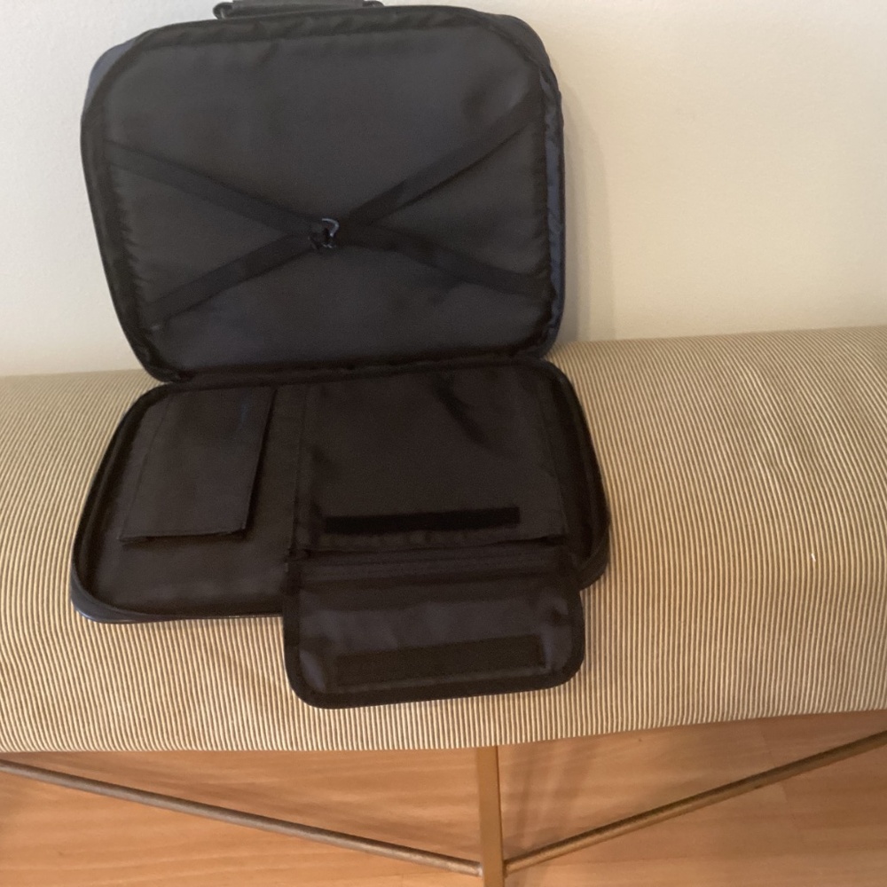 Laptop/Computer Bag - Picture 3 of 10